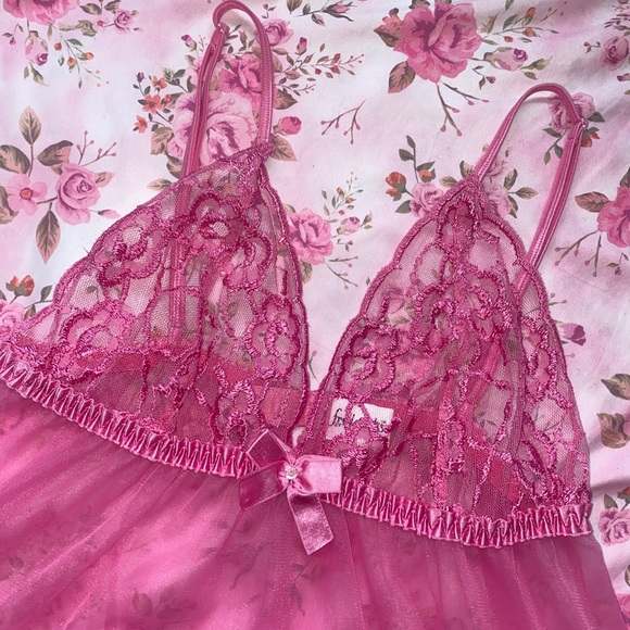 Pink lace lingerie chemise or slip shirt or dress - Picture 4 of 6